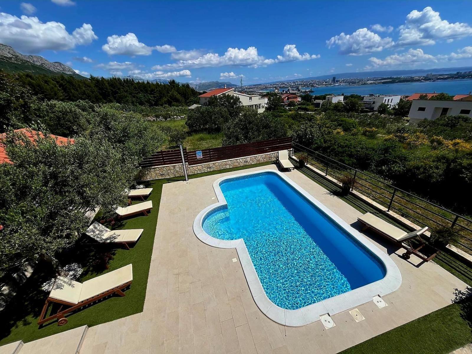 Holiday Home Magic View With Private Heated Pool Kaštela Εξωτερικό φωτογραφία